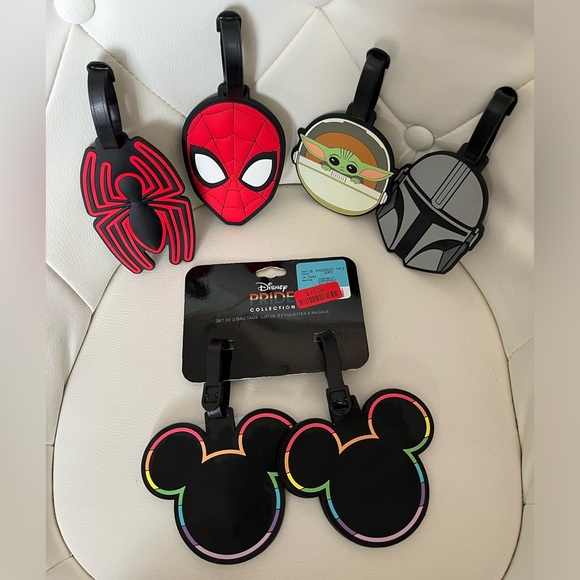 Lot of 6 Luggage Tags - Disney/Marvel/Star Wars - Picture 1 of 8